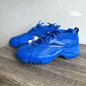 NWT Reebok Cardi B Club C V2 Shoes Women’s Size 7 Blue Sneakers